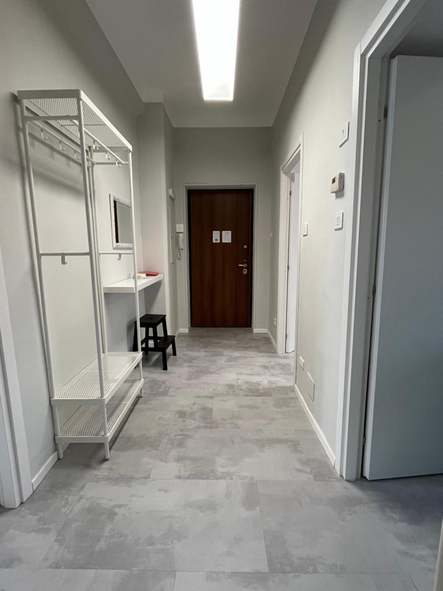 Giacomino Apartment Central Station Milan Bagian luar foto