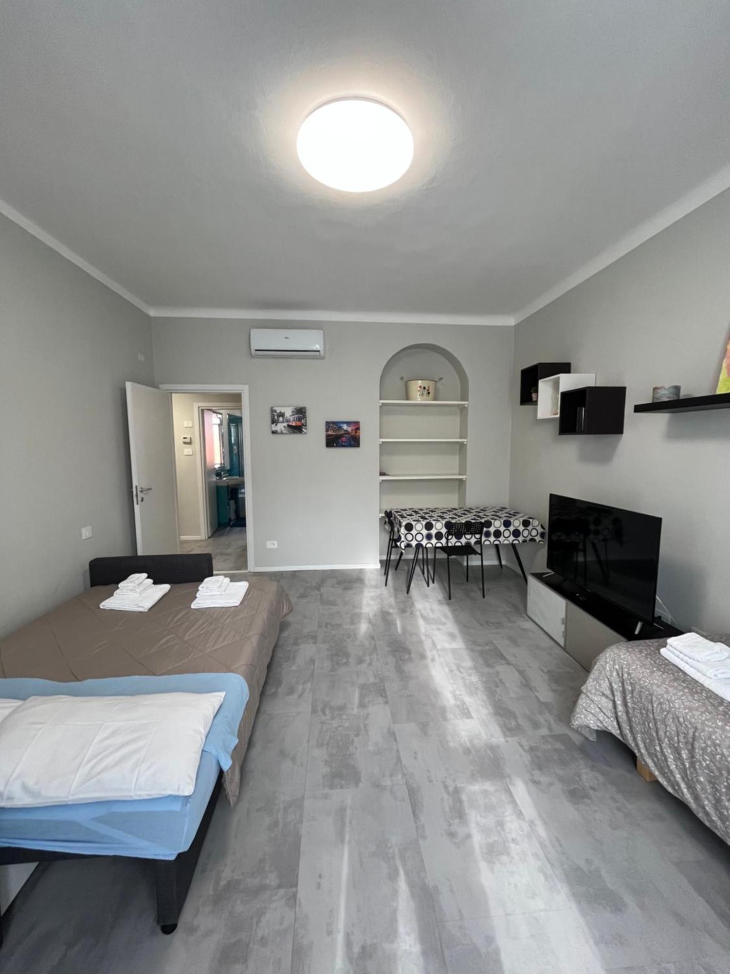Giacomino Apartment Central Station Milan Bagian luar foto